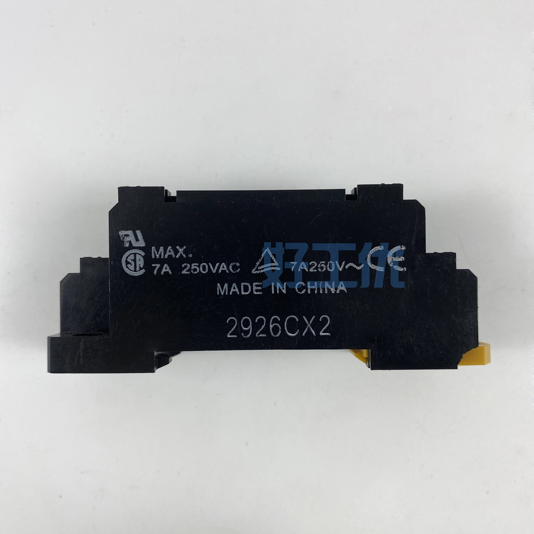 欧姆龙 继电器底座 2-M4X10 2926CX2